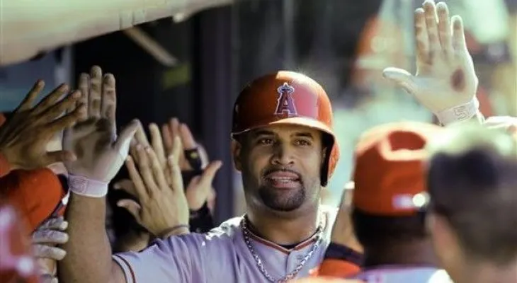 Weaver alcanza 16 victorias con Angelinos; Pujols HR de 3 carreras