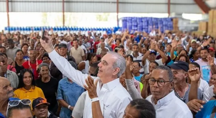 Abinader lanza programa «Fogones por Estufas» en San José de Ocoa