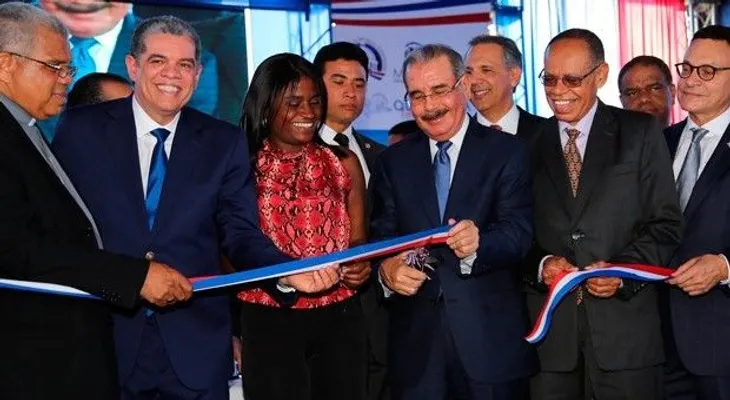 Danilo Medina inaugura varias obras en San Pedro de Macorís