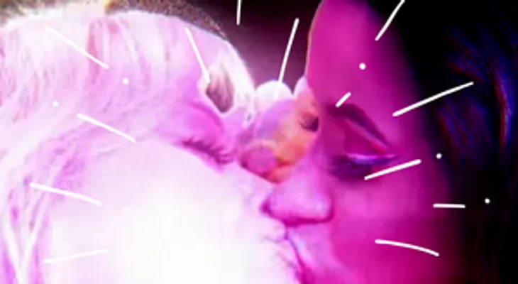 El ardiente beso de Cardi B y Rita Oran del que todos hablan