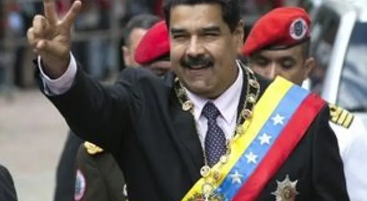 Maduro llama a "un gran movimiento nacional" de repudio a orden de Obama