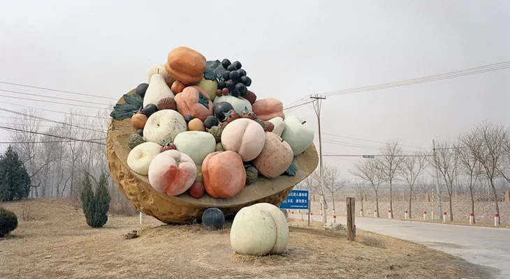 Fotos que exploran el lado más oscuro de los parques de diversiones chinos