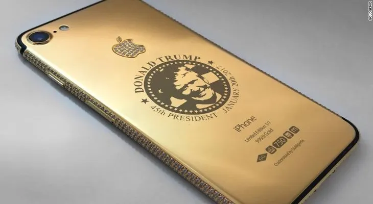 Un iPhone de oro, con diamantes... y el rostro de Trump