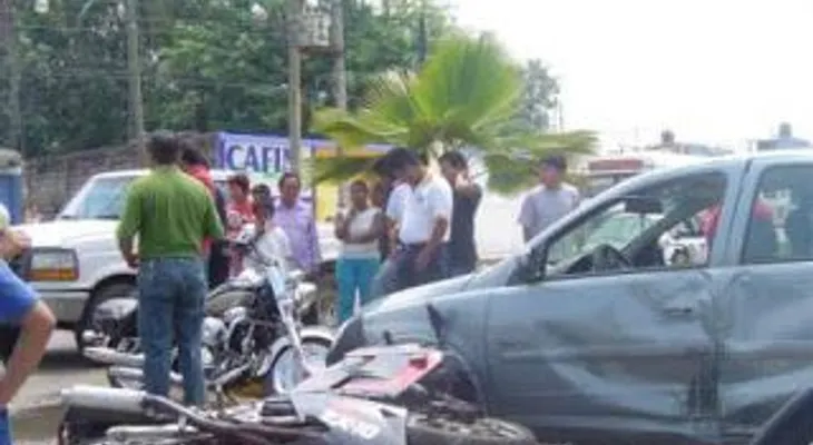 Cuatro personas pierden la vida en accidente tránsito en Moca y Montecristi