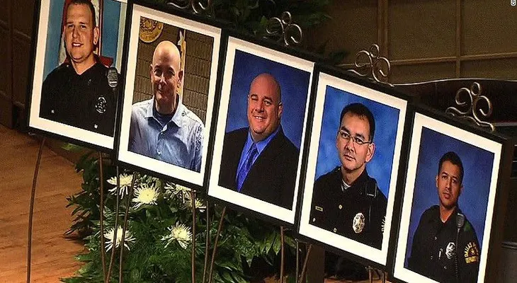 Obama asiste al memorial en honor a los policías asesinados en Dallas