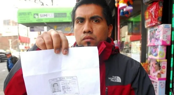 Comerciante denuncia posible estafa con licencias de conducir en NYC