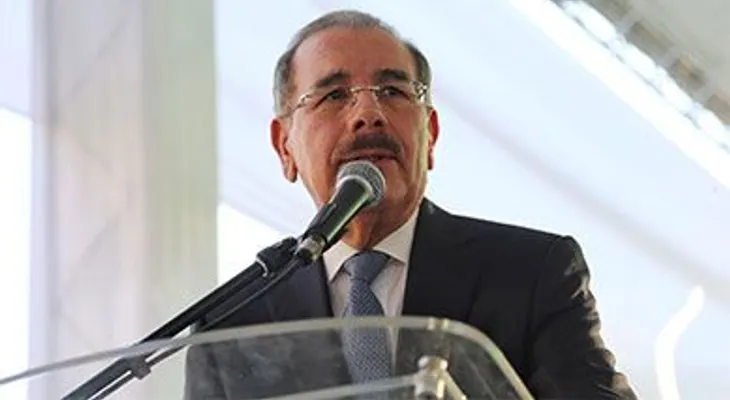 Miles respaldan reelección de Danilo Medina