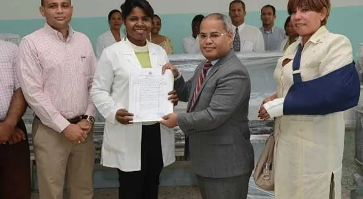 Presidencia dona cocina industrial al hospital Padre Billini 