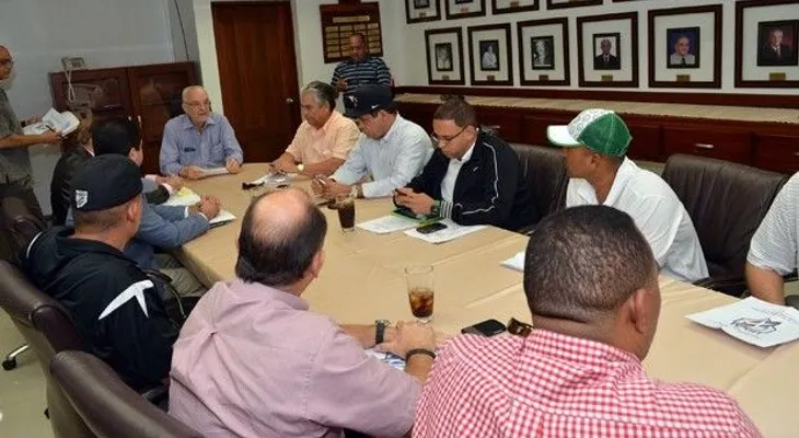 La Lidom se reúne hoy en busca poner fin a su crisis