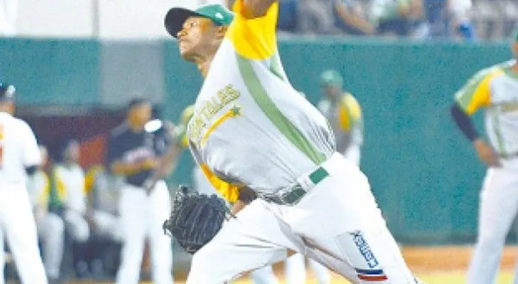 Estrellas vencen Gigantes; y Aguilas salen debajo de un camión para derrotar a los Toros 