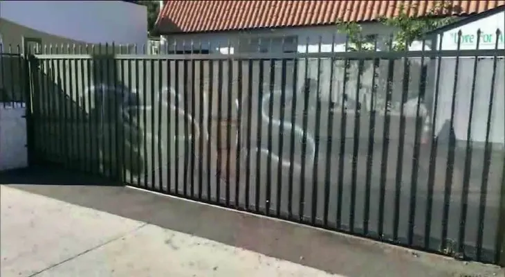 Vandalizan dos mezquitas en California; atacantes escribieron Jesús es el camino; a las afueras de los templos