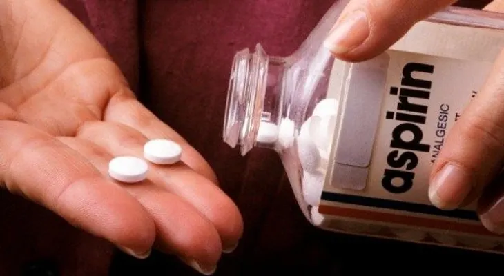 Nuevos análisis médicos revelan que la aspirina podría prevenir la demencia senil y el cáncer