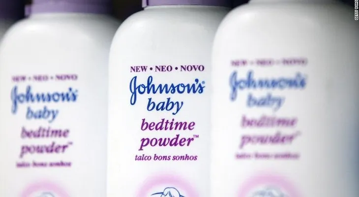 Johnson & Johnson deberá pagar 417 millones de dólares a mujer que usaba talcos y desarrolló cáncer