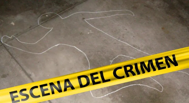 Asesinan y queman a un hombre en plena vía en Managua