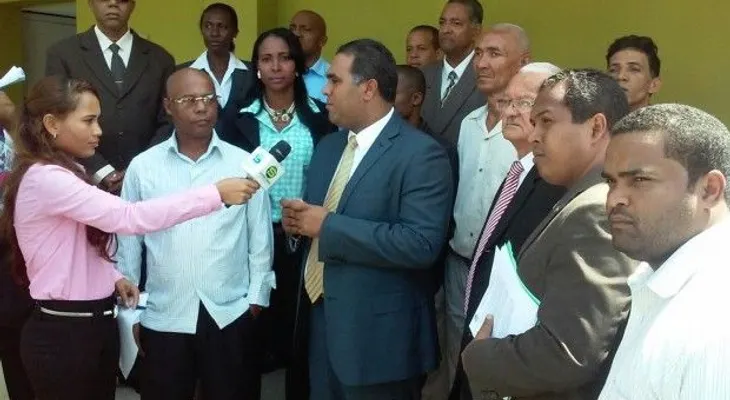 Julio Jiménez deposita en JCE padrón del PRI para Convención