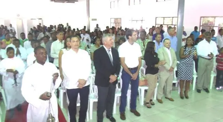 Domicem celebra misa  en su Noveno Aniversario