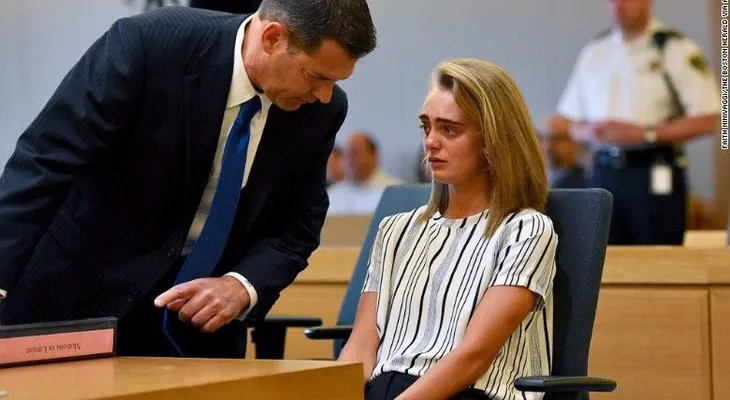 Escalofriantes mensajes revelarían que adolescente obligó a su novio a suicidarse
