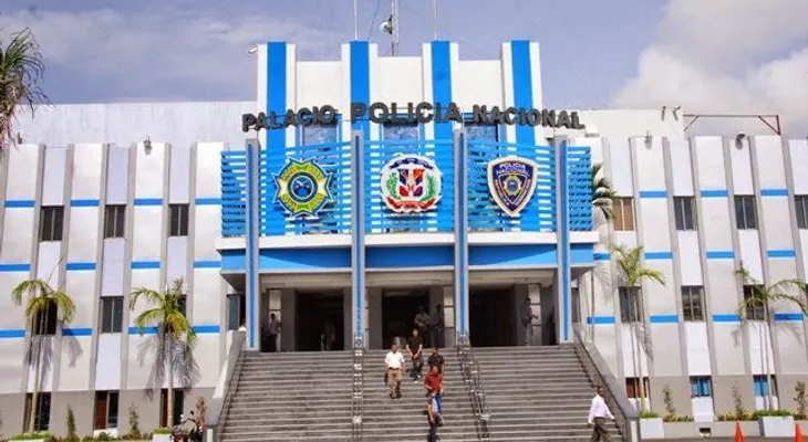 Poder Ejecutivo cancela y pone en retiro forzoso  79 agentes policiales  