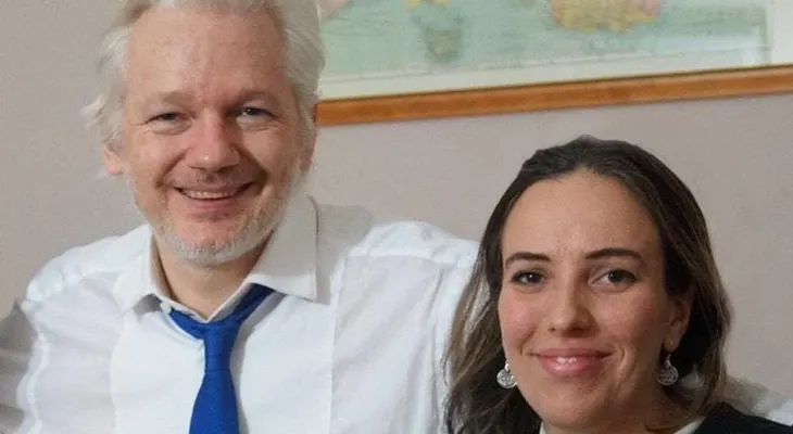 Pareja de Assange y madre de los hijos solicita a la Justicia británica su libertad