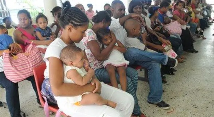 Robert Reid dice ha atendido más de 800 casos probables de dengue este año