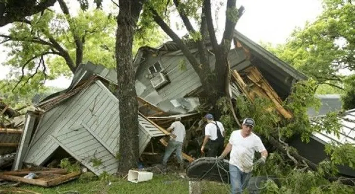 Tornado mata al menos a 10 personas en Ciudad Acuña, México 