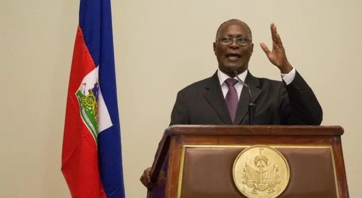 Presidente haitiano llama hipócritas a los que exigieron la salida de militares dominicanos