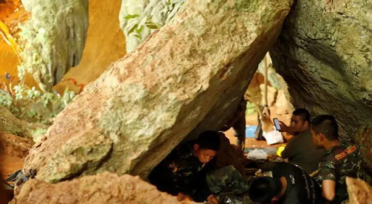 Los rescatistas tienen solo tres o cuatro días para salvar a los niños atrapados en cueva 