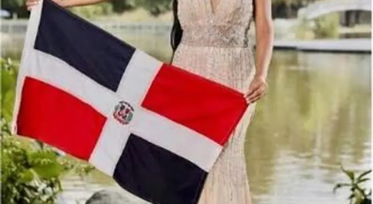 Dominicana Estrella Vasquez gana titulo Miss Woman of The Universe en Colombia