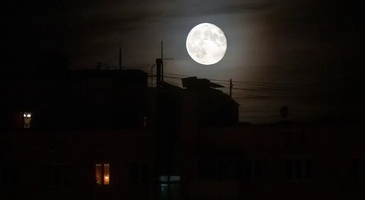 Luna de nieve" se podrá ver hasta la madrugada del lunes 10 de febrero 
