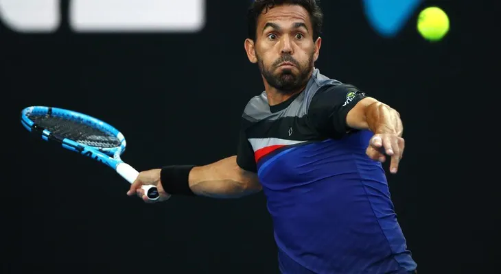 Víctor Estrella pierde oportunidad de jugar en Abierto de Francia     