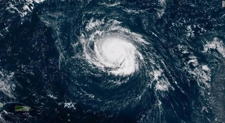 Un huracán y dos tormentas, que también serán huracanes, acechan en el Atlántico