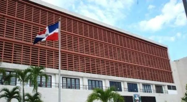 Senado aprueba US$2,040 MM para planta a carbón, y  adéndum de US47.4 MM para presa Montegrande  