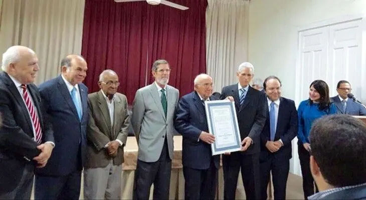 Academia de la Lengua reconoce a Vincho Castillo
