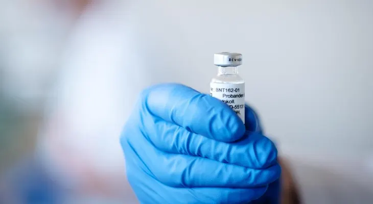 Vacunas para COVID-19, un éxito de la ciencia que ahora mira a las variantes