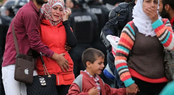 Magnate egipcio dice que ya encontró la isla que comprará para los refugiados