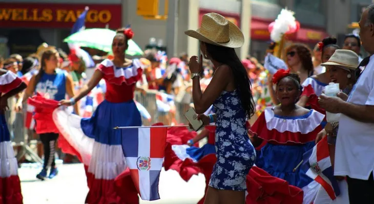 Más de dos millones de dominicanos viven en el extranjero, afirma estudio