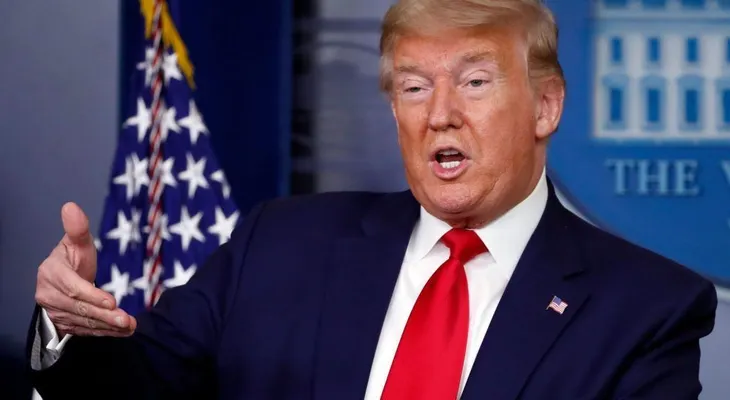 Trump seguirá tomando hidroxicloroquina por "curiosidad" pese a las críticas