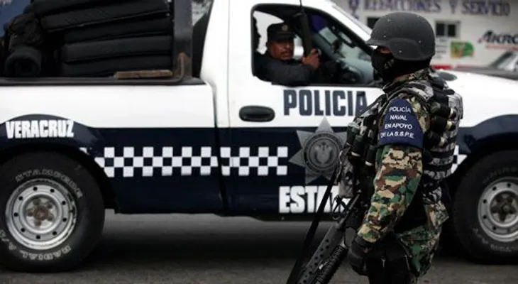 Un centenar de detenidos durante jornada electoral en México