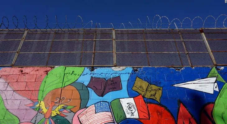 "Trabajo es trabajo", dice hispano que busca construir el muro entre México y EE.UU.