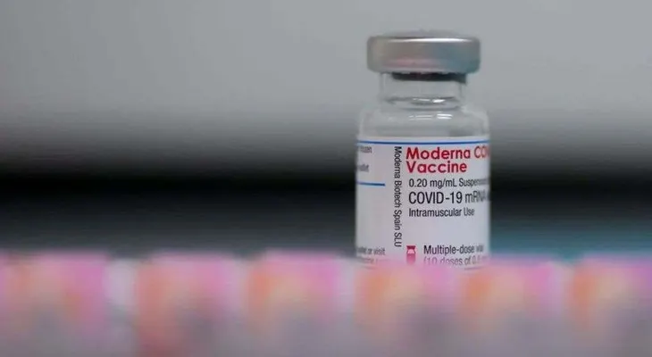 La vacuna de Moderna protege contra las variantes británica y surafricana