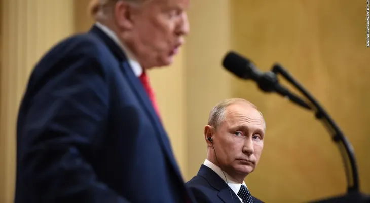 ¿No entiendes lo que Donald Trump hizo con Vladimir Putin? Simplemente no eres lo suficientemente inteligente