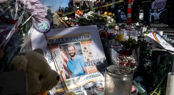 Familia de Alex Pretti acusa al Departamento de Justicia de violar sus derechos y exigir transparencia por la muerte de su hijo