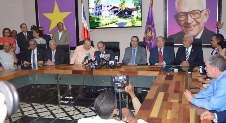 Reinaldo llama a Leonel a debatir diferencias a lo interno del PLD; y advierte si reforma pasa, Danilo deberá competir