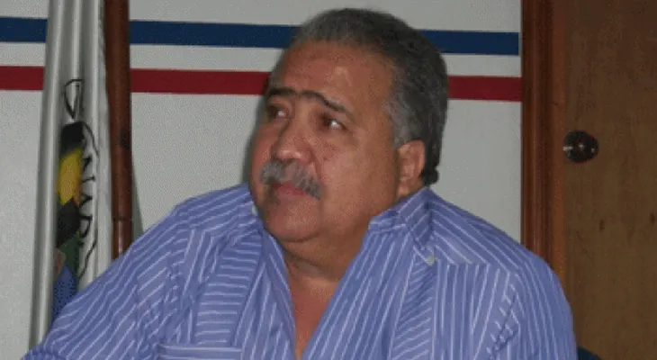 Carlos Morales regresa al país y despacha desde La Romana