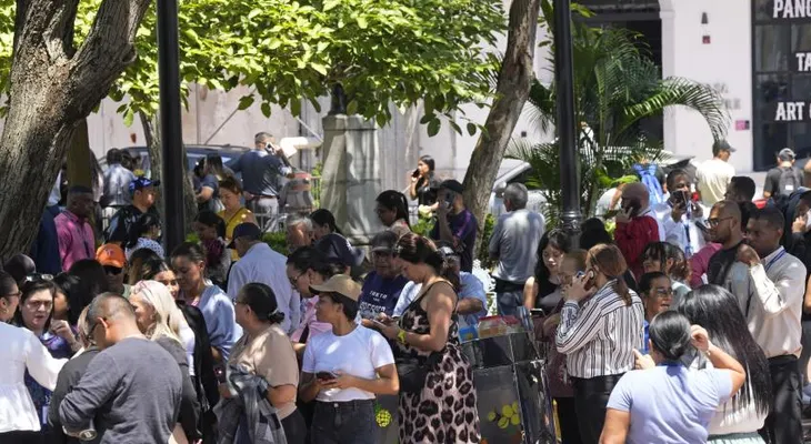 Terremoto de magnitud 7,7 sacude el sureste de Panamá; edificios desalojados en la capital