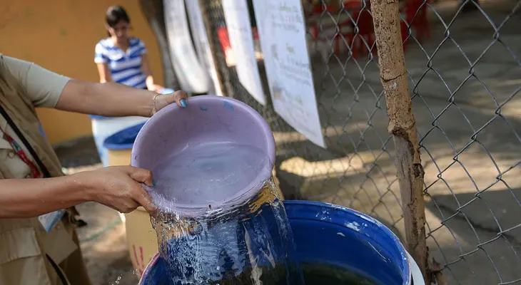 Decretan alerta naranja en El Salvador por desabastecimiento de agua