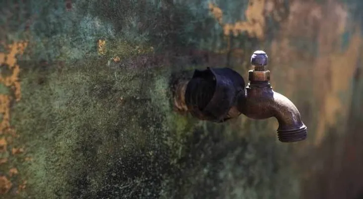 Avería por bomba dejará suroeste de Santiago sin agua 