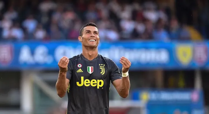 Cristiano Ronaldo se estrena oficialmente con la Juventus... y se va en blanco