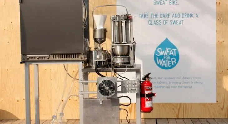 Inventan máquina que convierte el sudor en agua potable