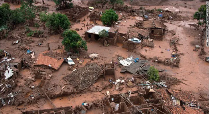 BHP Billiton espera enorme multa tras colapso de represa en Brasil